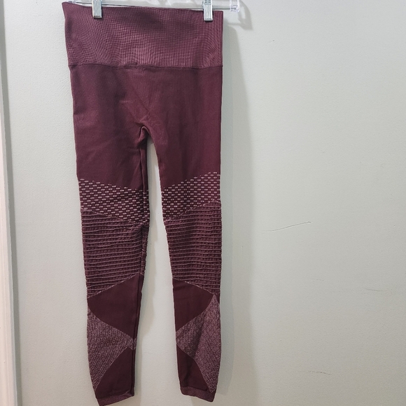 NWOT SPANX Look At Me Now Moto Seamless Leggings High Waist Burgundy Sz M - Picture 2 of 6
